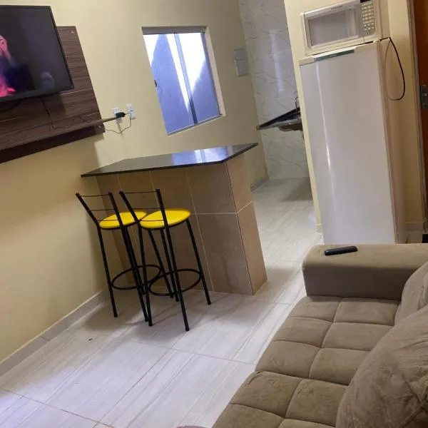 Flats com ar condicionado, garagem e internet