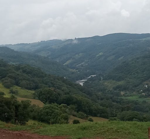 Melhores Hotéis Baratos Perto de Lacerdópolis, Santa Catarina 2025